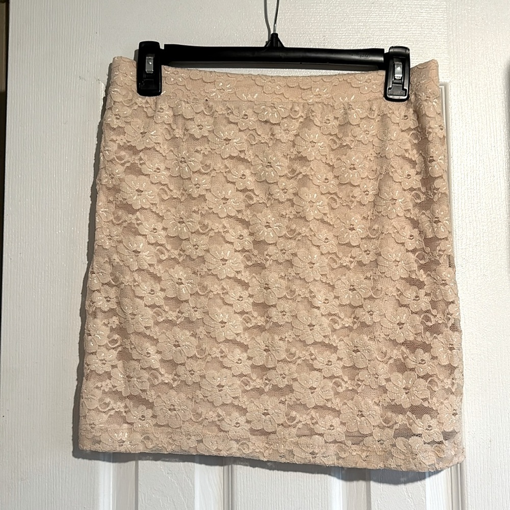 Forever 21 Lace Floral Skirt